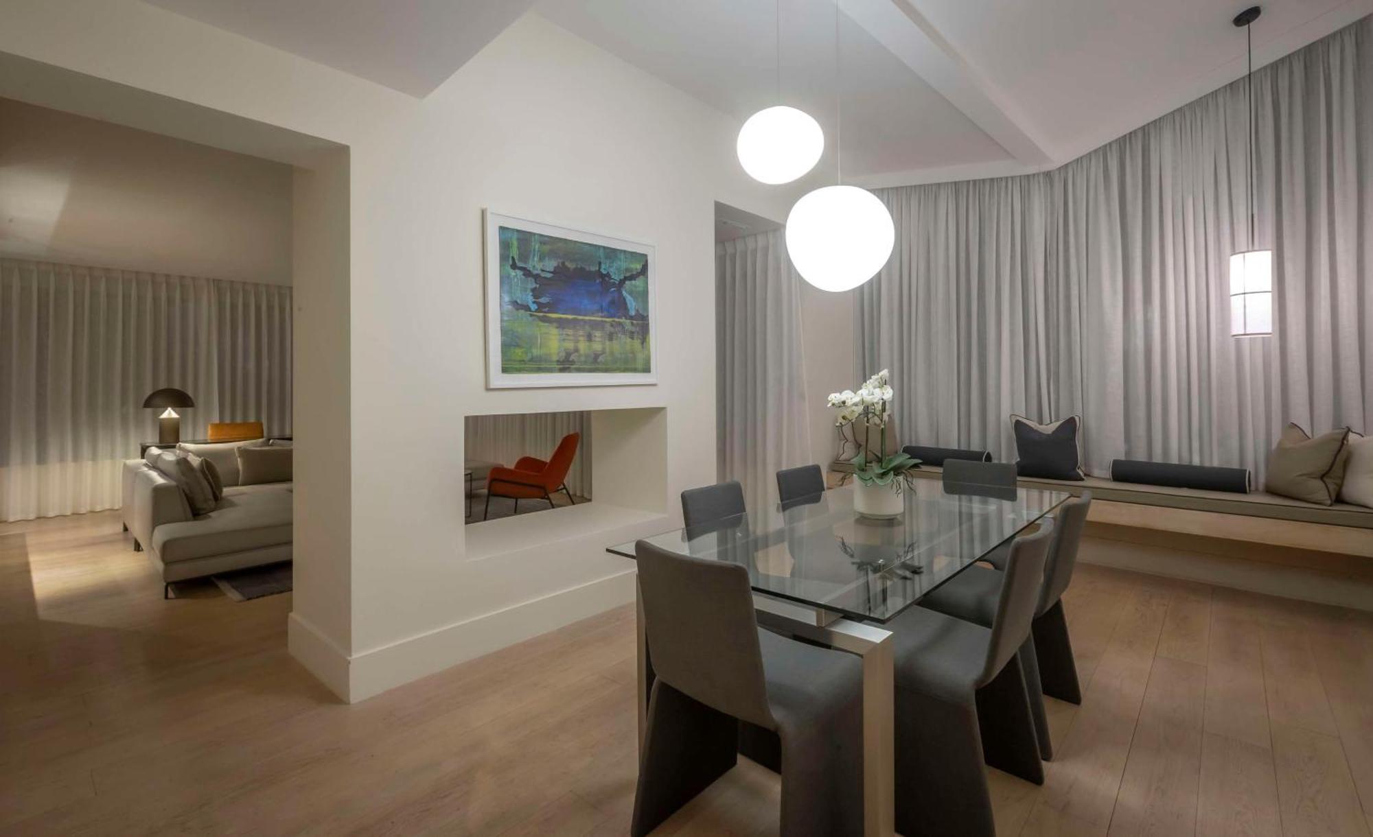 The Morrison Dublin, Curio Collection By Hilton Otel Dış mekan fotoğraf The interior of a penthouse apartment at The Ivy, 2015