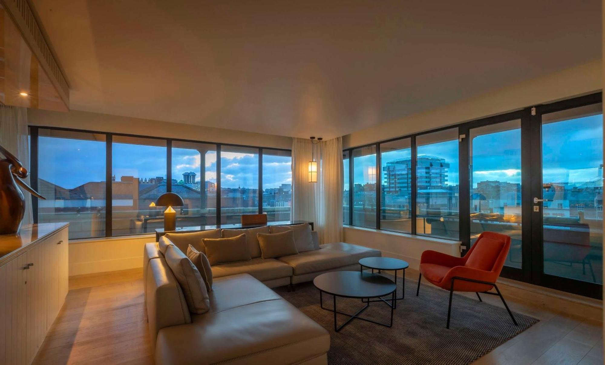 The Morrison Dublin, Curio Collection By Hilton Otel Dış mekan fotoğraf The Living Room at The Standard London