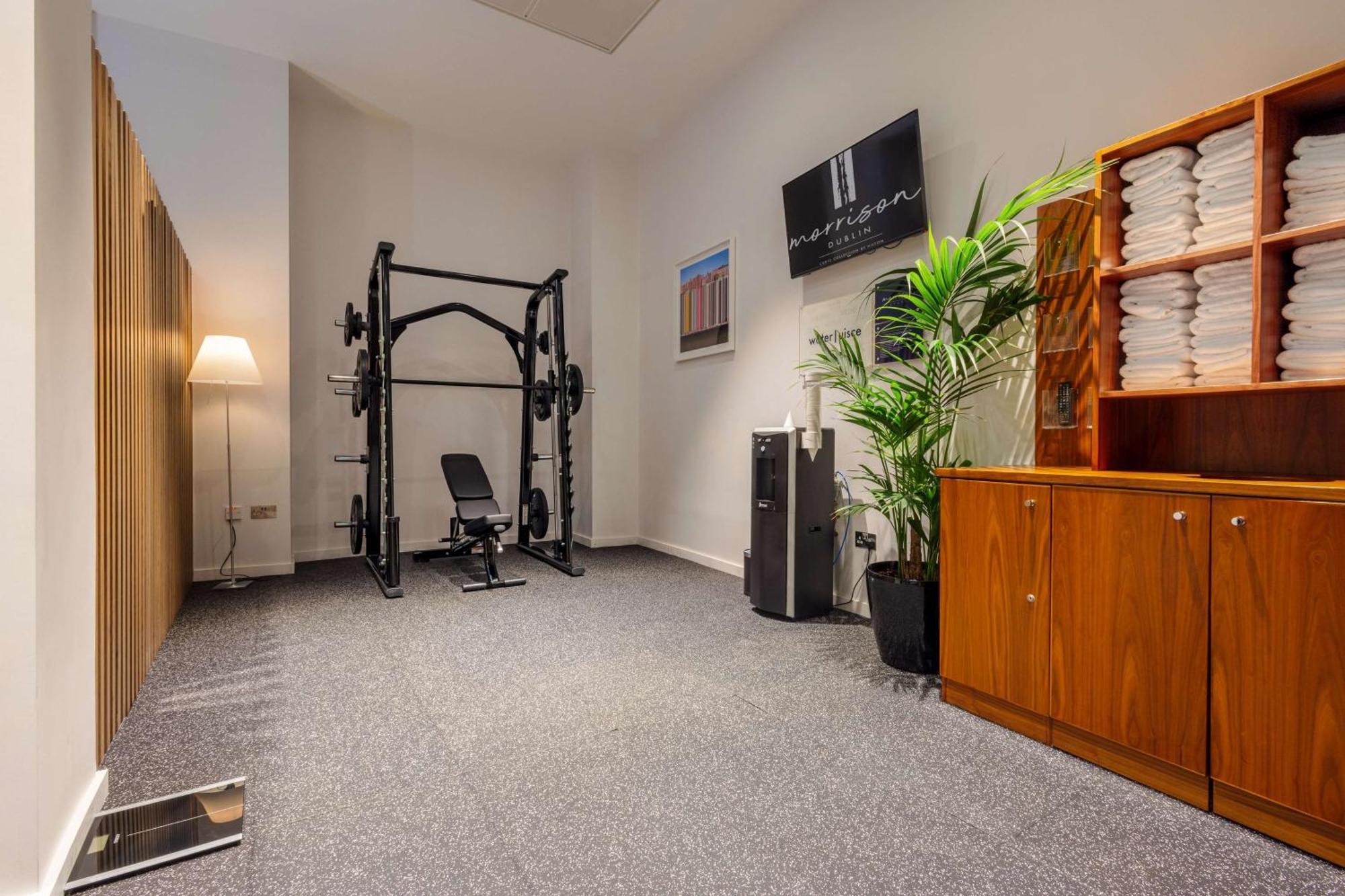 The Morrison Dublin, Curio Collection By Hilton Otel Dış mekan fotoğraf A typical treatment room at a physiotherapy clinic